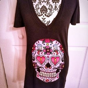 Sugar skull deep V neck tee